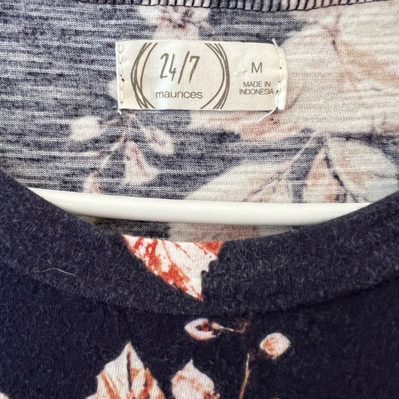 Maurices Top - Picture 3 of 4